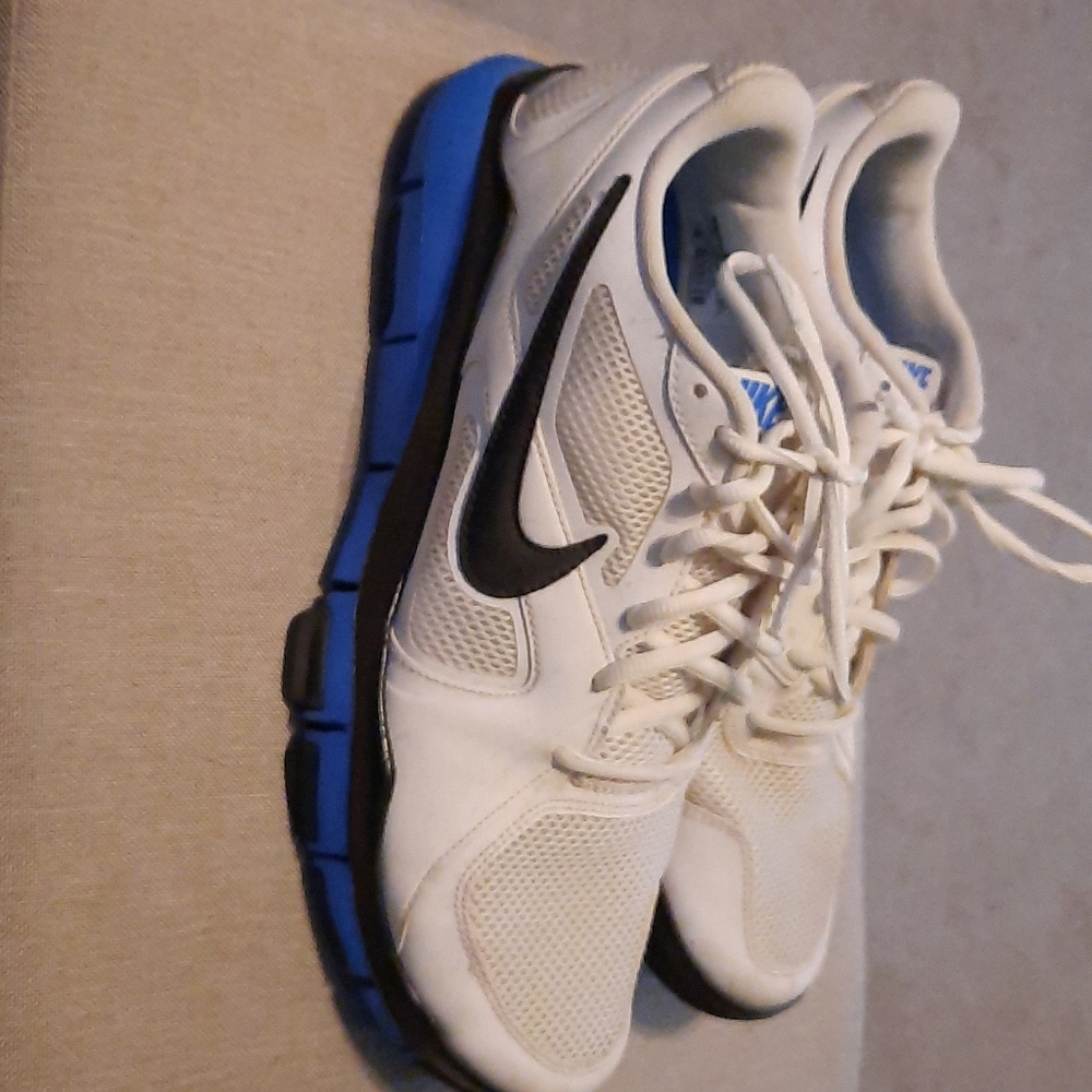 Nike Free TR running shoes